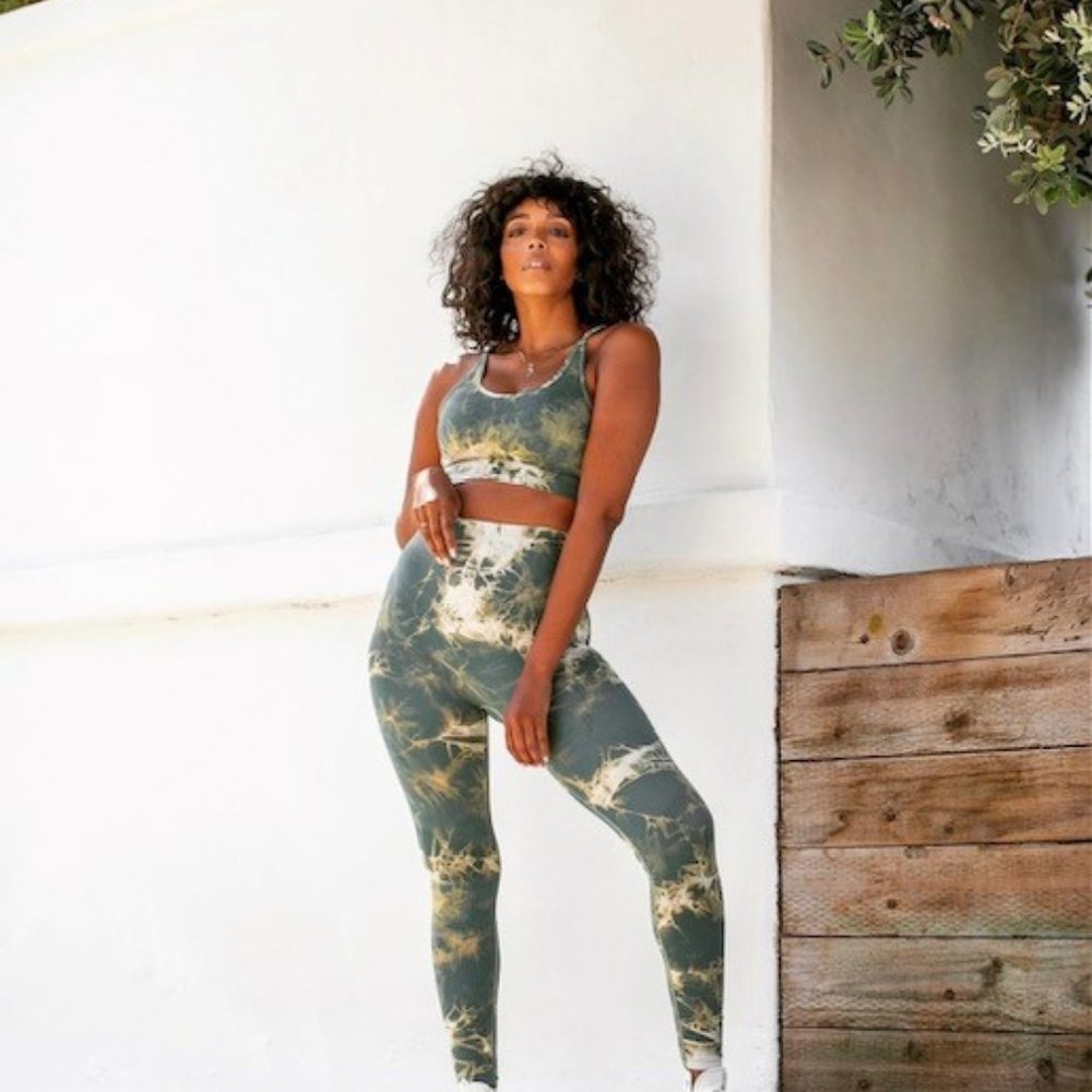 Two Piece Workout Set - Bra and Leggings